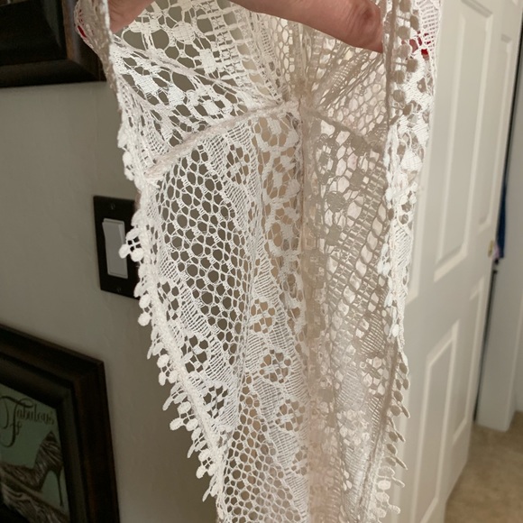 Lace and Eyelet Bathing Suit 👙 Cover-Up - Picture 2 of 5